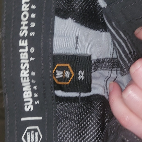 NWT Submersible Black and Grey Swim Shorts - Picture 4 of 4